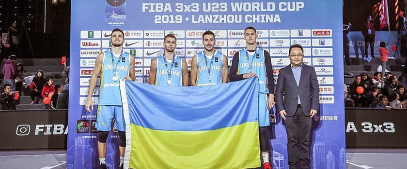 Одессит в составе сборной U-23 завоевал серебро чемпионата мира по баскетболу 3х3