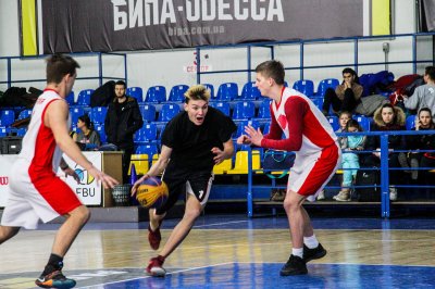 В Одессе прошли областные соревнования по баскетболу 3Х3 среди школьников В Одессе прошли областные соревнования по баскетболу 3Х3 среди школьников