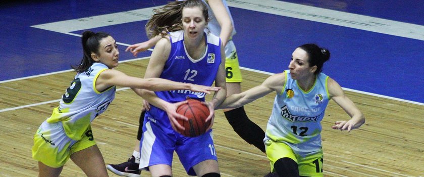 «ИнтерХим» потерпел крупное поражение от лидера чемпионата