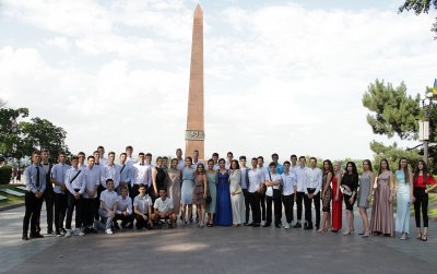 Верны традициям! В СДЮСШОР имени Бориса Литвака прошел торжественный выпускной вечер Верны традициям! В СДЮСШОР имени Бориса Литвака прошел торжественный выпускной вечер