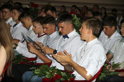 Верны традициям! В СДЮСШОР имени Бориса Литвака прошел торжественный выпускной вечер Верны традициям! В СДЮСШОР имени Бориса Литвака прошел торжественный выпускной вечер