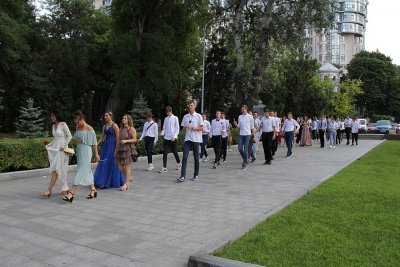 Верны традициям! В СДЮСШОР имени Бориса Литвака прошел торжественный выпускной вечер Верны традициям! В СДЮСШОР имени Бориса Литвака прошел торжественный выпускной вечер