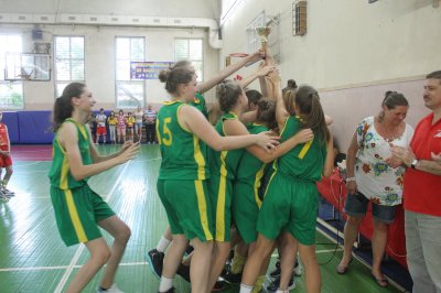 Жаркий баскетбольный уик-энд в Одессе: в СДЮСШОР им. Литвака прошел турнир памяти И. Я. Кесельмана Жаркий баскетбольный уик-энд в Одессе: в СДЮСШОР им. Литвака прошел турнир памяти И. Я. Кесельмана