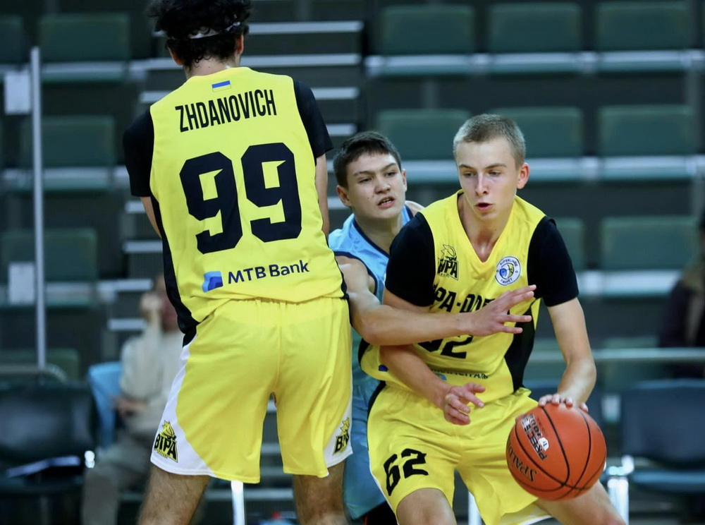 Визначена символічна збірна та MVP першого ігрового тижня Першої ліги